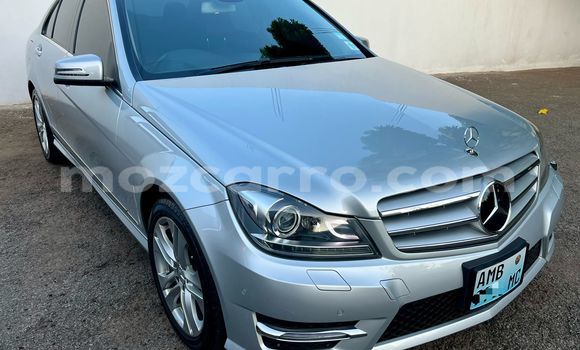 Tenga Tsaru Mercedes-Benz C-Classe Sirivha Mota in Maputo in Maputo Tenga Tsaru Mercedes-Benz C-Classe Sirivha Mota in Maputo in Maputo