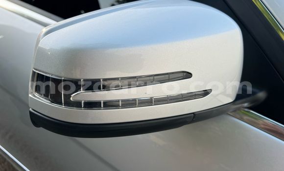 Tenga Tsaru Mercedes-Benz C-Classe Sirivha Mota in Maputo in Maputo Tenga Tsaru Mercedes-Benz C-Classe Sirivha Mota in Maputo in Maputo