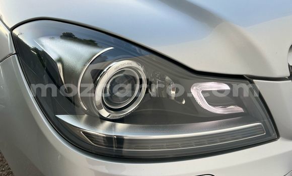 Tenga Tsaru Mercedes-Benz C-Classe Sirivha Mota in Maputo in Maputo Tenga Tsaru Mercedes-Benz C-Classe Sirivha Mota in Maputo in Maputo