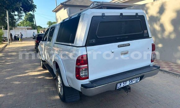 Buy Used Toyota Hilux White Car in Balama in Cabo Delgado Buy Used Toyota Hilux White Car in Balama in Cabo Delgado