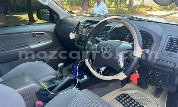 Buy Used Toyota Hilux White Car in Balama in Cabo Delgado Buy Used Toyota Hilux White Car in Balama in Cabo Delgado