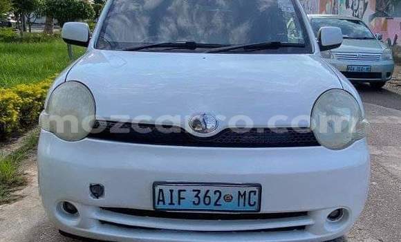 Buy Used Toyota Sienta White Car in Nice view in Maputo Buy Used Toyota Sienta White Car in Nice view in Maputo