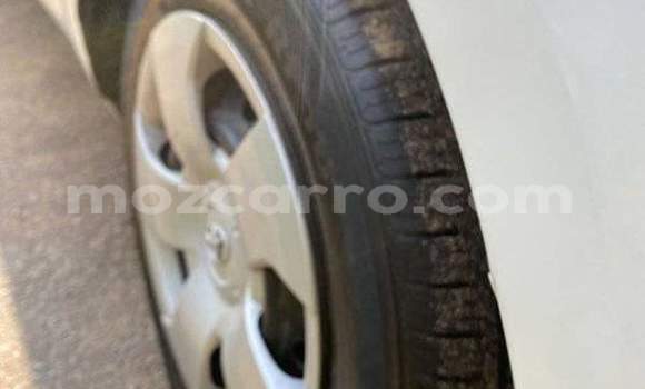 Buy Used Toyota Sienta White Car in Nice view in Maputo Buy Used Toyota Sienta White Car in Nice view in Maputo