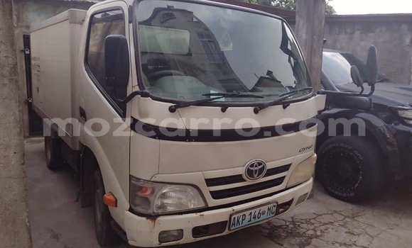 Buy Used Toyota Dyna Other Car in Beira in Sofala