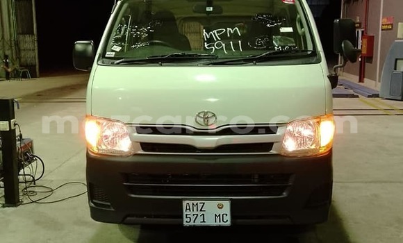 Buy Used Toyota Hiace White Car in Nice view in Maputo Buy Used Toyota Hiace White Car in Nice view in Maputo