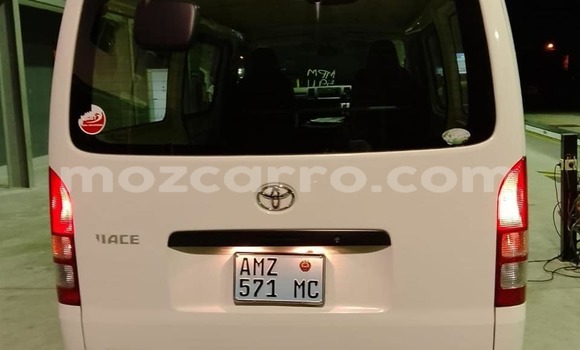 Buy Used Toyota Hiace White Car in Nice view in Maputo Buy Used Toyota Hiace White Car in Nice view in Maputo