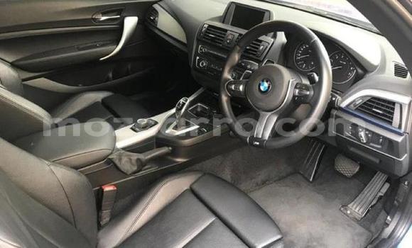 Comprar Usado BMW 2er Azul Carro em Lumbo em Nampula Comprar Usado BMW 2er Azul Carro em Lumbo em Nampula