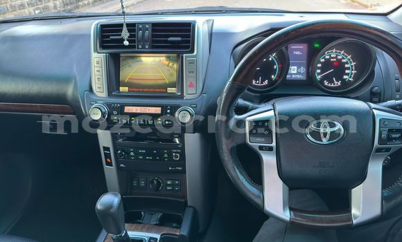 Buy Used Toyota Land Cruiser Prado White Car in Maputo in Maputo Buy Used Toyota Land Cruiser Prado White Car in Maputo in Maputo