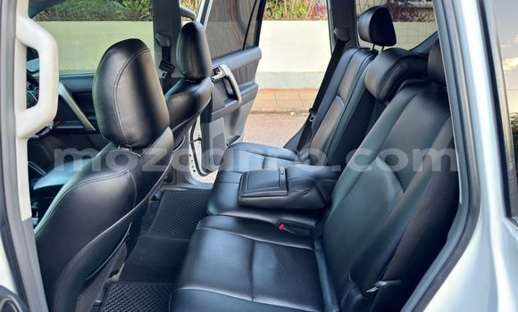 Buy Used Toyota Land Cruiser Prado White Car in Maputo in Maputo Buy Used Toyota Land Cruiser Prado White Car in Maputo in Maputo