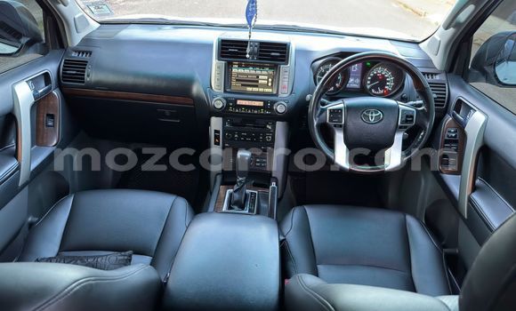 Buy Used Toyota Land Cruiser Prado White Car in Maputo in Maputo Buy Used Toyota Land Cruiser Prado White Car in Maputo in Maputo