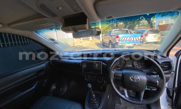 Nunua Ilio tumika Toyota Hiluxe Revo Nyeupe Gari ndani ya Maputo nchini Maputo Nunua Ilio tumika Toyota Hiluxe Revo Nyeupe Gari ndani ya Maputo nchini Maputo