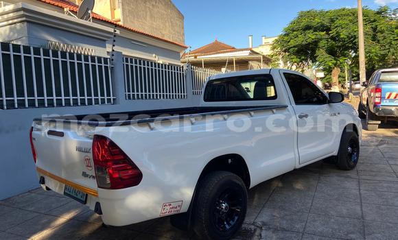 Nunua Ilio tumika Toyota Hiluxe Revo Nyeupe Gari ndani ya Maputo nchini Maputo Nunua Ilio tumika Toyota Hiluxe Revo Nyeupe Gari ndani ya Maputo nchini Maputo
