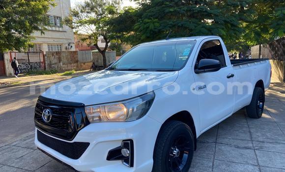 Nunua Ilio tumika Toyota Hiluxe Revo Nyeupe Gari ndani ya Maputo nchini Maputo Nunua Ilio tumika Toyota Hiluxe Revo Nyeupe Gari ndani ya Maputo nchini Maputo