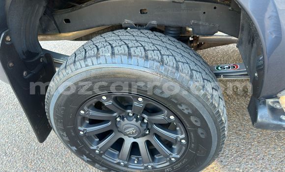 Comprar Usado Toyota Hilux Prata Carro em Maputo em Maputo Comprar Usado Toyota Hilux Prata Carro em Maputo em Maputo