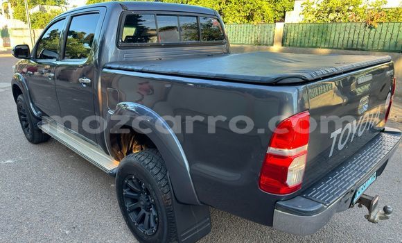 Comprar Usado Toyota Hilux Prata Carro em Maputo em Maputo Comprar Usado Toyota Hilux Prata Carro em Maputo em Maputo