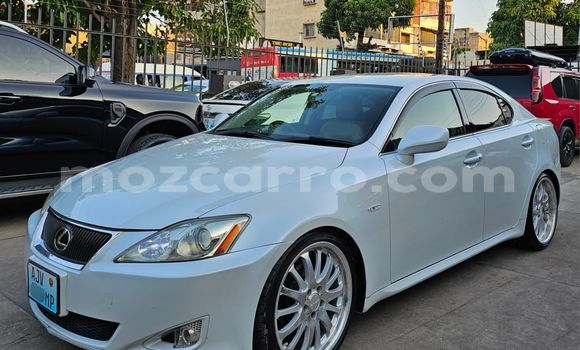 Nunua Ilio tumika Lexus IS Nyeupe Gari ndani ya Maputo nchini Maputo Nunua Ilio tumika Lexus IS Nyeupe Gari ndani ya Maputo nchini Maputo
