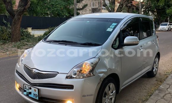 Nunua Ilio tumika Toyota Ractis Fedha Gari ndani ya Maputo nchini Maputo