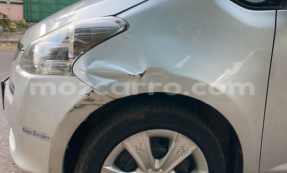 Comprar Usado Toyota Ractis Prata Carro em Maputo em Maputo Comprar Usado Toyota Ractis Prata Carro em Maputo em Maputo