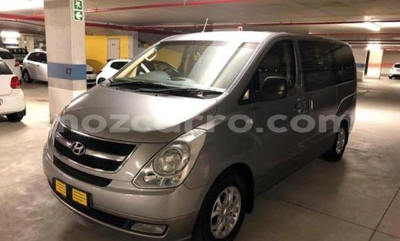 Comprar Usado Hyundai H1 Prata Carro em Lumbo em Nampula Comprar Usado Hyundai H1 Prata Carro em Lumbo em Nampula
