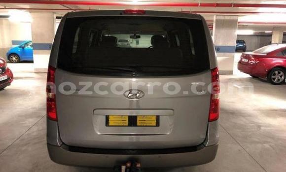 Comprar Usado Hyundai H1 Prata Carro em Lumbo em Nampula Comprar Usado Hyundai H1 Prata Carro em Lumbo em Nampula