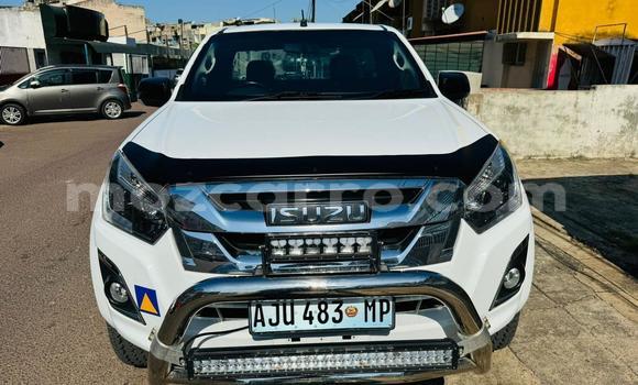 Comprar Usado Isuzu D-MAX Branco Carro em Maputo em Maputo