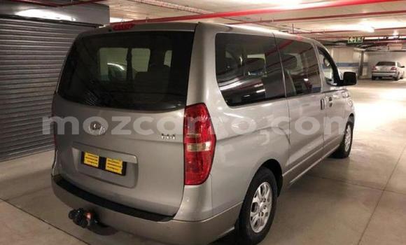 Comprar Usado Hyundai H1 Prata Carro em Lumbo em Nampula Comprar Usado Hyundai H1 Prata Carro em Lumbo em Nampula