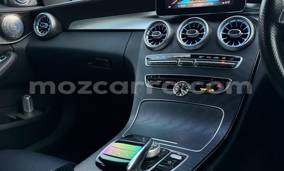 Comprar Usado Mercedes-Benz C-Classe Branco Carro em Maputo em Maputo Comprar Usado Mercedes-Benz C-Classe Branco Carro em Maputo em Maputo