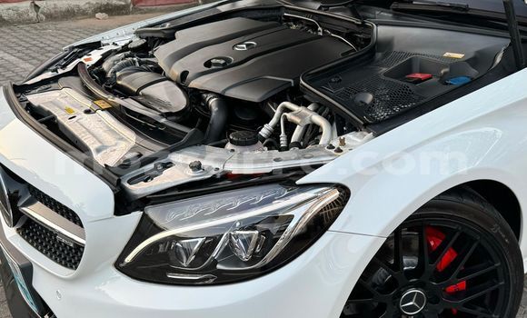 Buy Used Mercedes‒Benz C-klasse White Car in Maputo in Maputo Buy Used Mercedes‒Benz C-klasse White Car in Maputo in Maputo