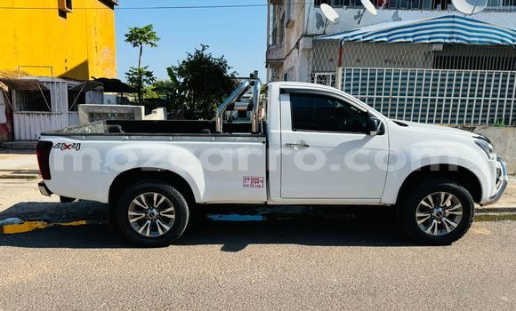 Tenga Tsaru Isuzu KB Chena Mota in Maputo in Maputo Tenga Tsaru Isuzu KB Chena Mota in Maputo in Maputo
