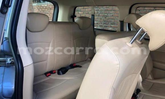 Comprar Usado Hyundai H1 Prata Carro em Lumbo em Nampula Comprar Usado Hyundai H1 Prata Carro em Lumbo em Nampula