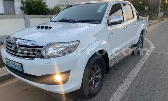 Comprar Usado Toyota Hilux Branco Carro em Maputo em Maputo Comprar Usado Toyota Hilux Branco Carro em Maputo em Maputo