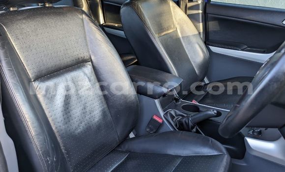 Comprar Novo Mazda BT-50 Azul Carro em Maputo em Maputo Comprar Novo Mazda BT-50 Azul Carro em Maputo em Maputo