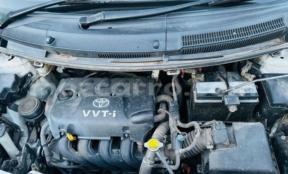 Comprar Usado Toyota Vitz Branco Carro em Maputo em Maputo Comprar Usado Toyota Vitz Branco Carro em Maputo em Maputo