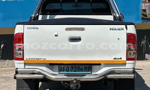 Comprar Novo Toyota Hilux Branco Carro em Maputo em Maputo Comprar Novo Toyota Hilux Branco Carro em Maputo em Maputo