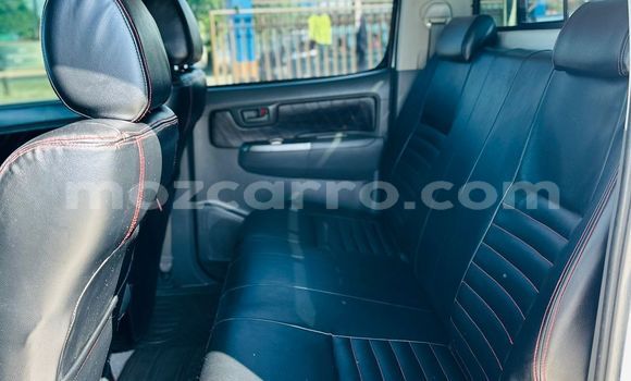 Comprar Novo Toyota Hilux Branco Carro em Maputo em Maputo Comprar Novo Toyota Hilux Branco Carro em Maputo em Maputo