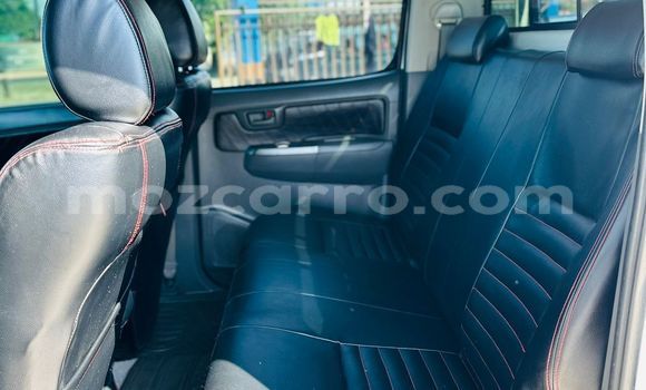 Comprar Usado Toyota Hilux Branco Carro em Maputo em Maputo Comprar Usado Toyota Hilux Branco Carro em Maputo em Maputo