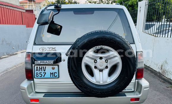 Buy Used Toyota Land Cruiser Prado White Car in Maputo in Maputo Buy Used Toyota Land Cruiser Prado White Car in Maputo in Maputo