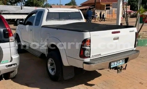 Buy Used Toyota Hilux White Car in Maputo in Maputo Buy Used Toyota Hilux White Car in Maputo in Maputo