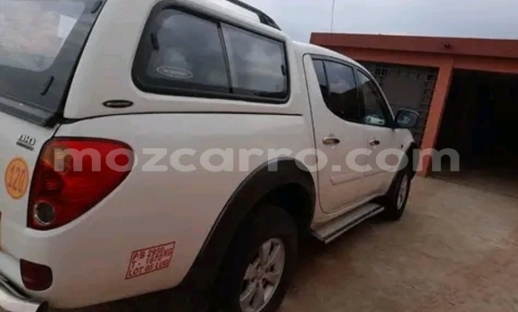Buy Used Mitsubishi L200 White Car in Maputo in Maputo Buy Used Mitsubishi L200 White Car in Maputo in Maputo