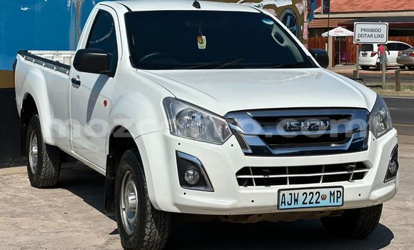 Comprar Usado Isuzu D-MAX Branco Carro em Maputo em Maputo Comprar Usado Isuzu D-MAX Branco Carro em Maputo em Maputo