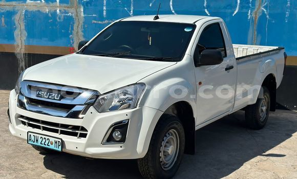 Comprar Usado Isuzu D-MAX Branco Carro em Maputo em Maputo Comprar Usado Isuzu D-MAX Branco Carro em Maputo em Maputo