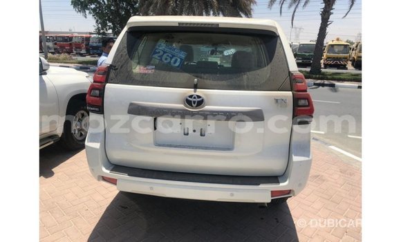 Nunua Imported Toyota Prado Nyeupe Gari ndani ya Import - Dubai nchini Cabo Delgado Nunua Imported Toyota Prado Nyeupe Gari ndani ya Import - Dubai nchini Cabo Delgado