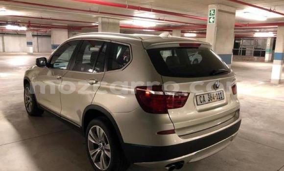Comprar Usado BMW 3-Series De outros Carro em Lumbo em Nampula Comprar Usado BMW 3-Series De outros Carro em Lumbo em Nampula