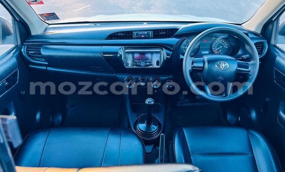 Buy Used Toyota Hilux White Car in Maputo in Maputo Buy Used Toyota Hilux White Car in Maputo in Maputo