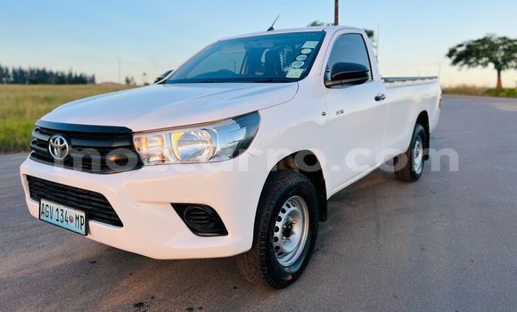 Buy Used Toyota Hilux White Car in Maputo in Maputo Buy Used Toyota Hilux White Car in Maputo in Maputo
