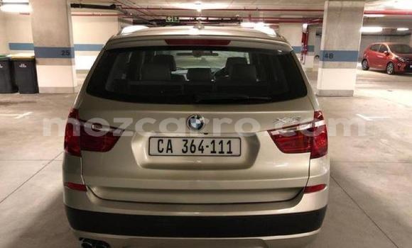 Comprar Usado BMW 3-Series De outros Carro em Lumbo em Nampula Comprar Usado BMW 3-Series De outros Carro em Lumbo em Nampula