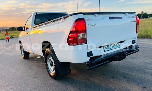 Buy Used Toyota Hilux White Car in Maputo in Maputo Buy Used Toyota Hilux White Car in Maputo in Maputo