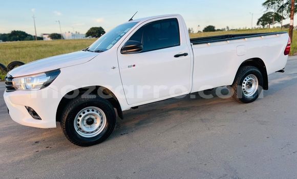 Buy Used Toyota Hilux White Car in Maputo in Maputo Buy Used Toyota Hilux White Car in Maputo in Maputo