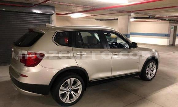 Comprar Usado BMW 3-Series De outros Carro em Lumbo em Nampula Comprar Usado BMW 3-Series De outros Carro em Lumbo em Nampula