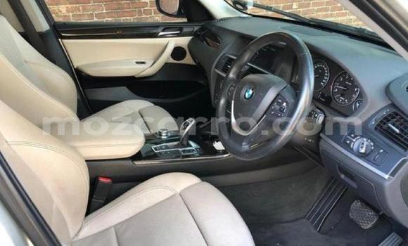 Comprar Usado BMW 3-Series De outros Carro em Lumbo em Nampula Comprar Usado BMW 3-Series De outros Carro em Lumbo em Nampula